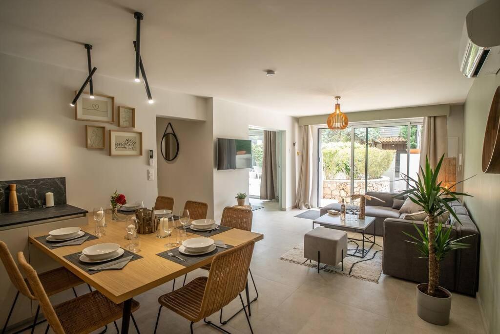 Rez De Villa De Charme-Piscine-3 Chambres 6 Pers แซ็งต์-ราฟาเอล ภายนอก รูปภาพ